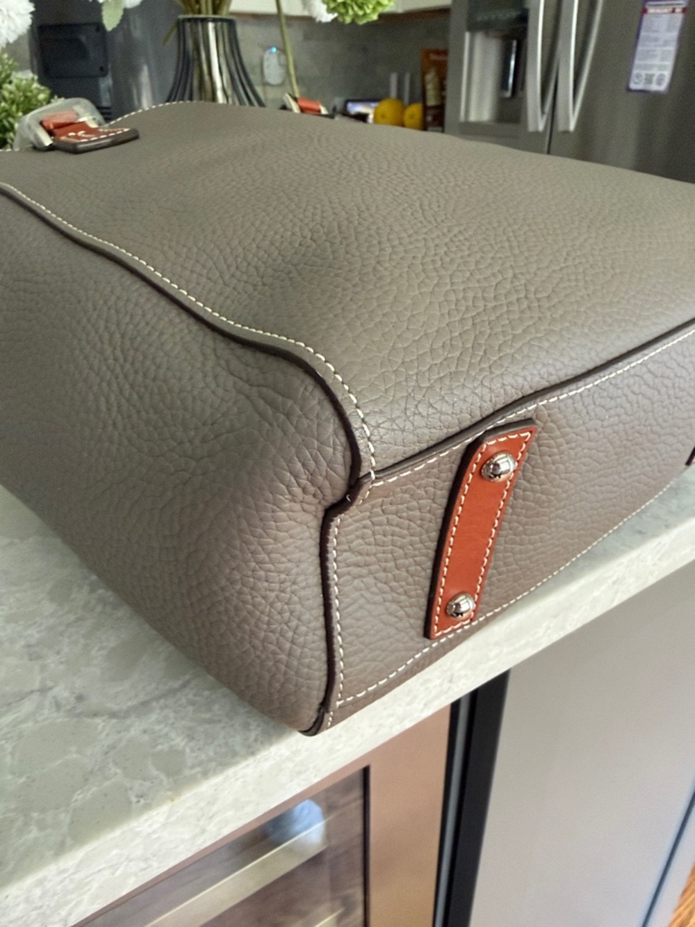 Dooney & Bourke north/south shopper - Picture 5 of 8